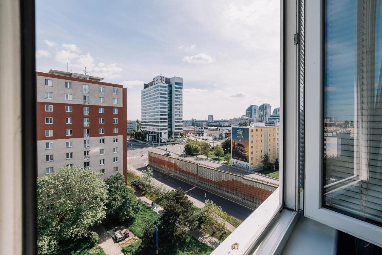 Cozy Apartment In Ruzinov Bratislava Exterior photo